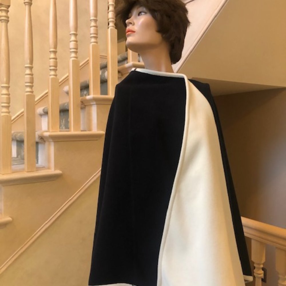 Reversable Navy/Cream Cape